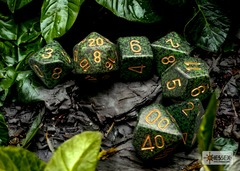 Polyhedral 7-Dice Set CHX25335 - Speckled Golden Recon